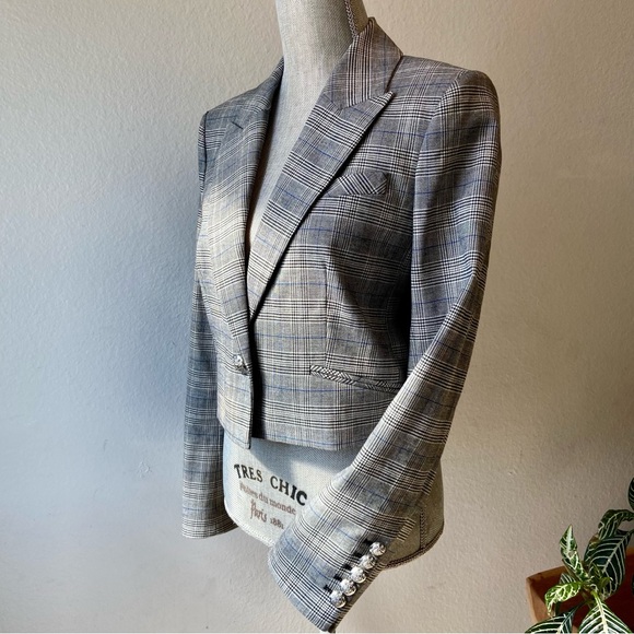 Veronica Beard Jackets & Blazers - NWT Veronica Beard Crop Blazer